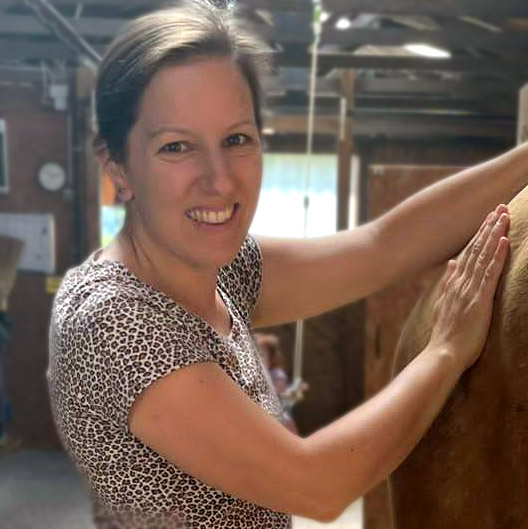 Pferdeosteopathin Nina Fröhlig